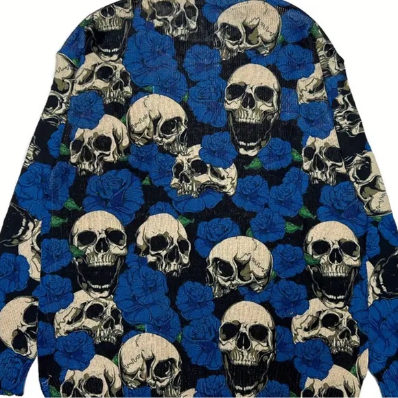 Skull sweater - Picture 8 of 10